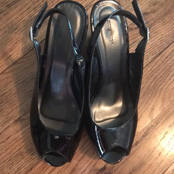 Avenue Shoes - Shoes